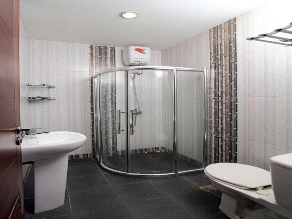 Golden Sky Pluit 3* Jakarta