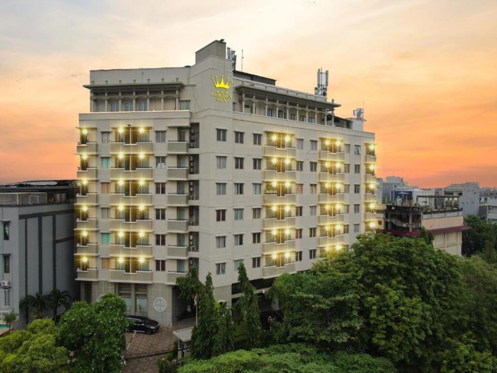 Golden Sky Pluit