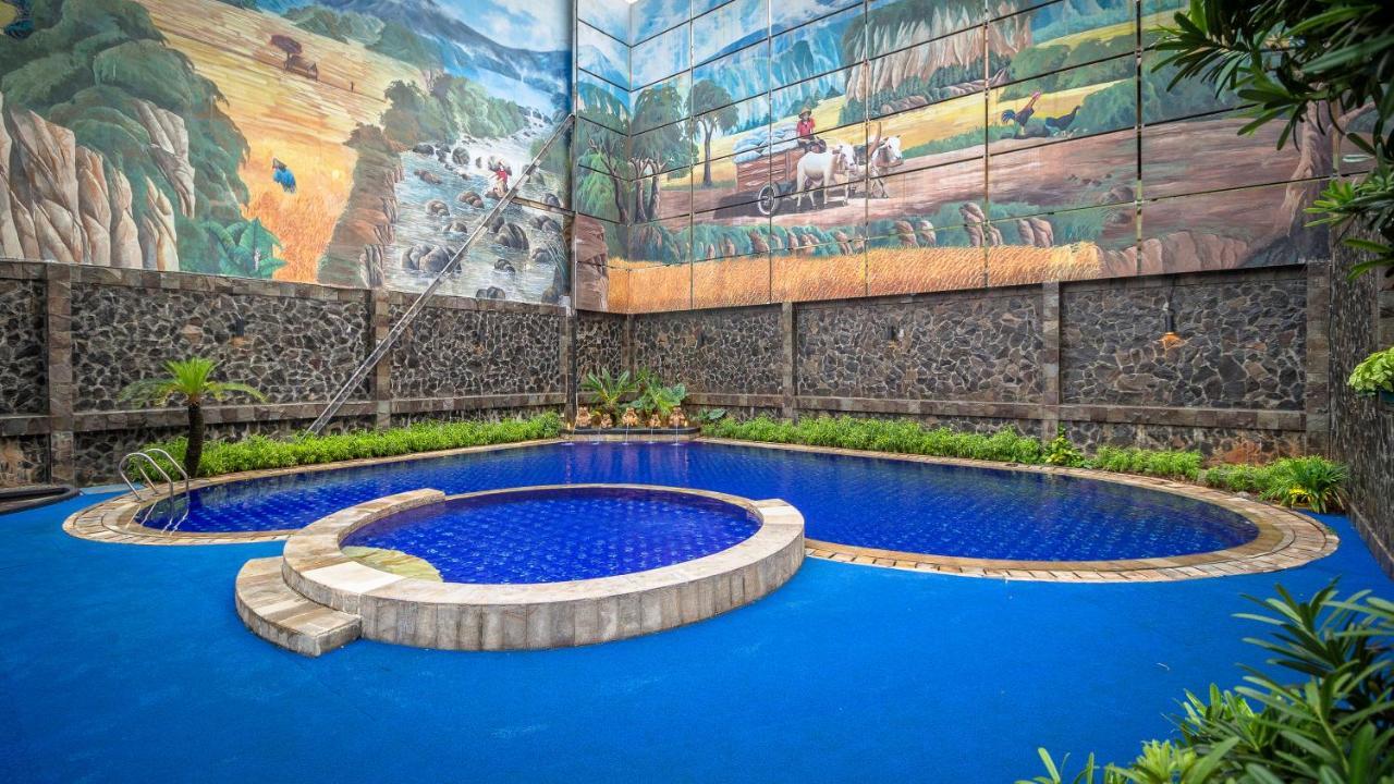 Hotel Golden Sky Pluit 3*